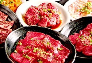 多様なメニューも牛繁業態の魅力